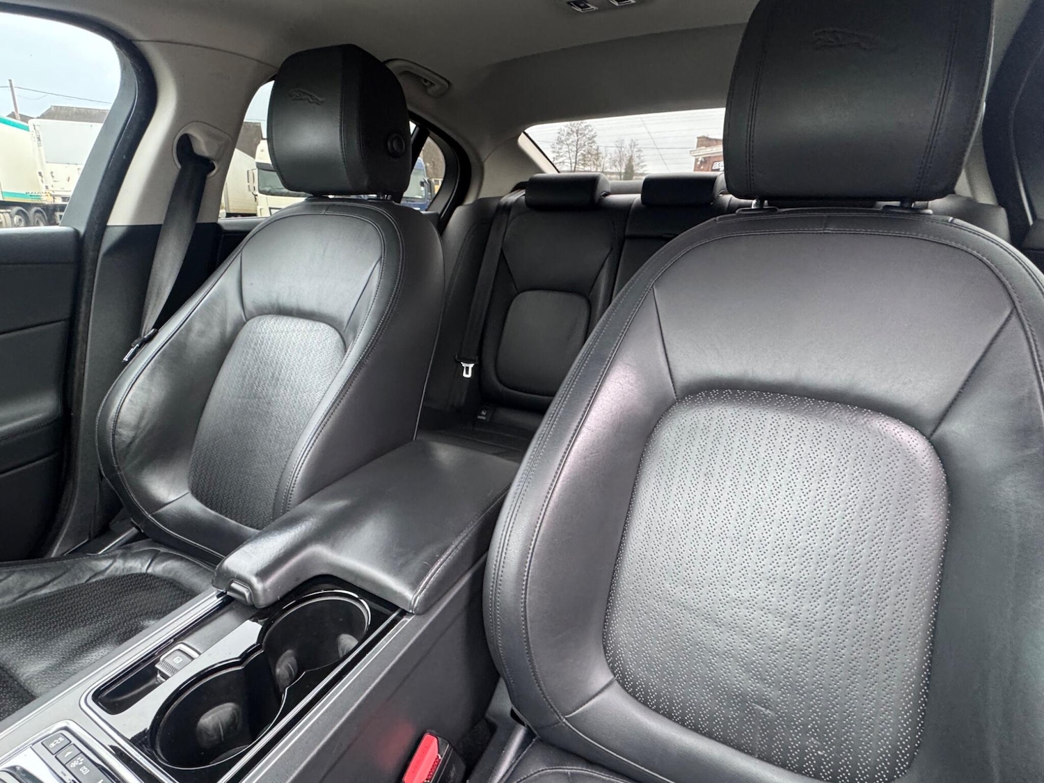 Used Jaguar XE 2015 for sale - 77839025: Photo 16