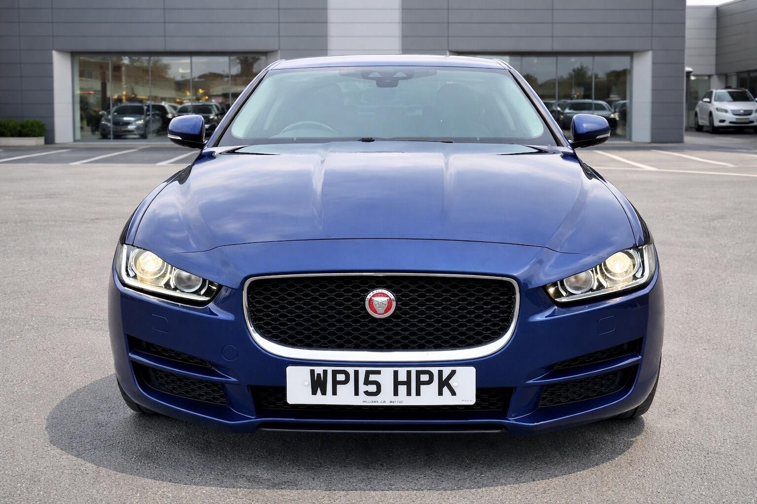Used Jaguar XE 2015 for sale - 77839025: Photo 2