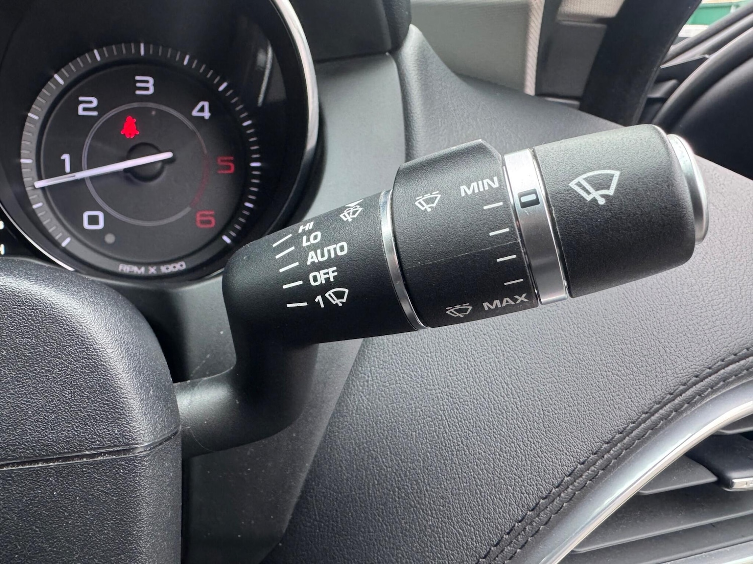 Used Jaguar XE 2015 for sale - 77839025: Photo 22