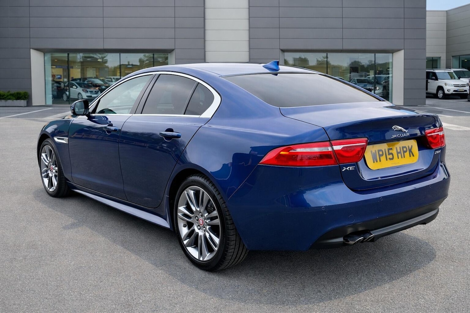 Used Jaguar XE 2015 for sale - 77839025: Photo 6