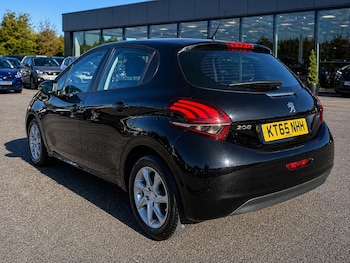 Used Peugeot 208 2016 for sale - 78430063: Photo