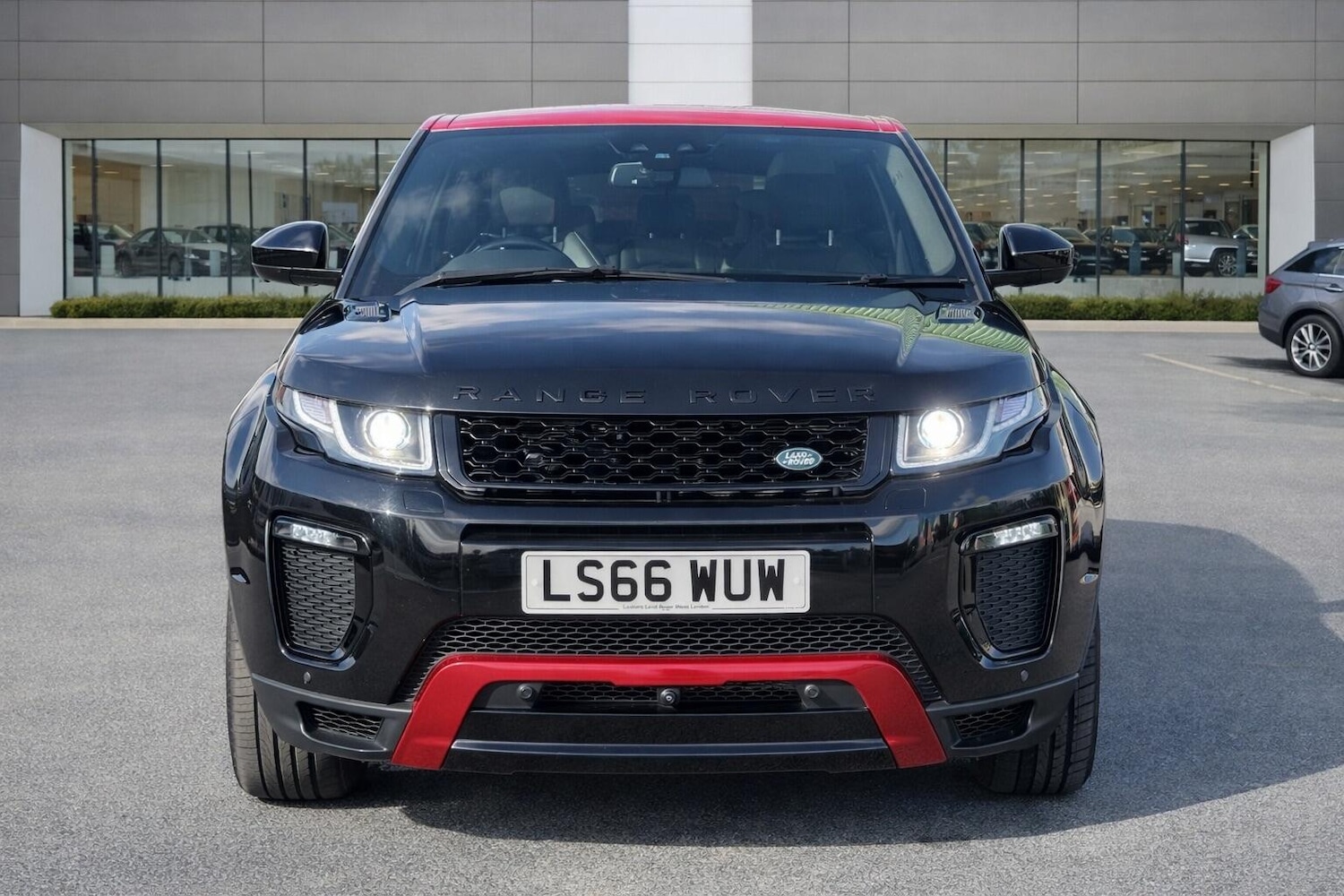 Used Land Rover Range Rover Evoque 2016 for sale - 77838609: Photo 2