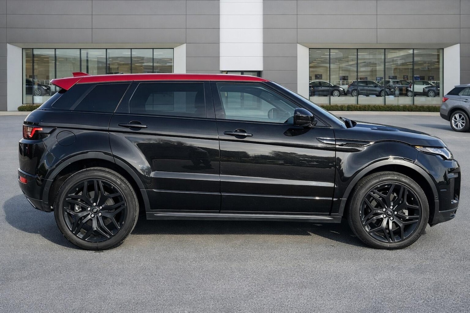 Used Land Rover Range Rover Evoque 2016 for sale - 77838609: Photo 5