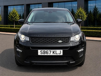 Used Land Rover Discovery Sport 2018 for sale - 79325243: Photo