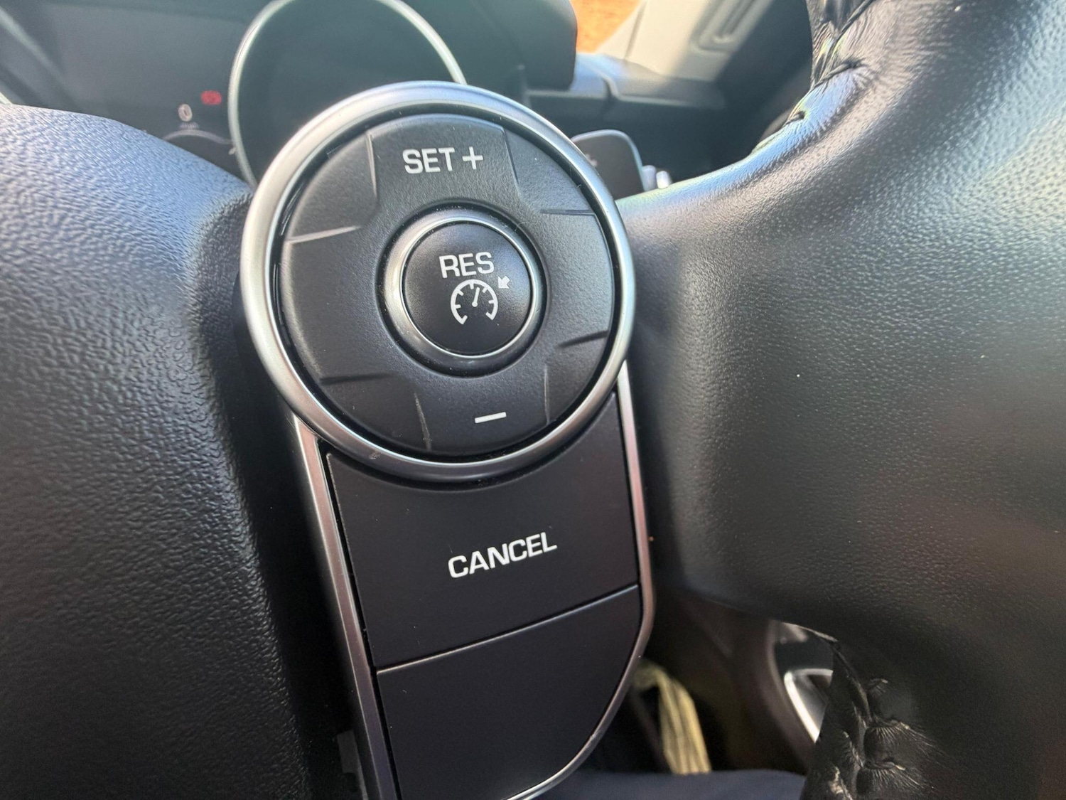 Used Land Rover Discovery 2017 for sale - 76059454: Photo 30