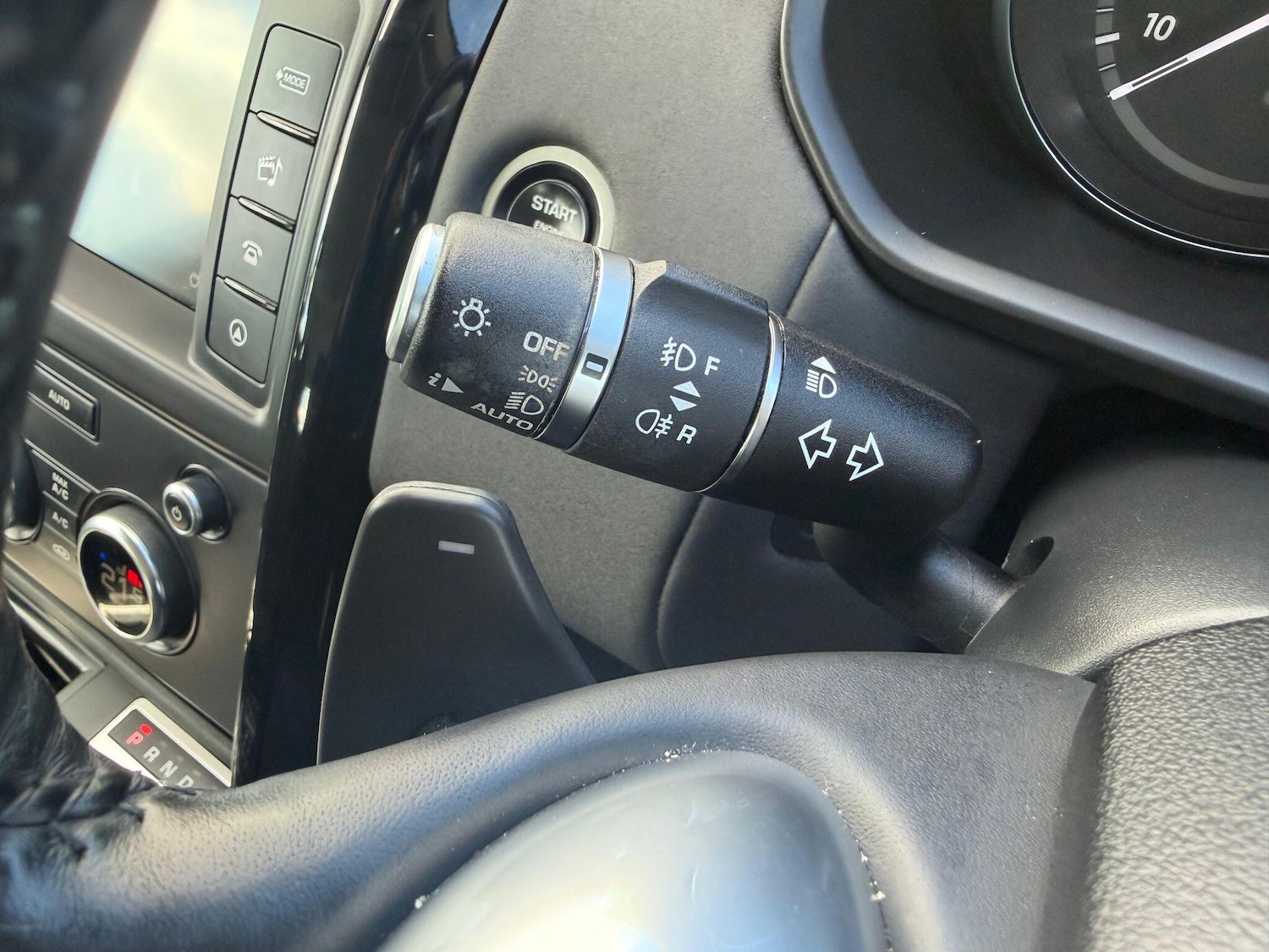 Used Land Rover Discovery 2017 for sale - 76059454: Photo 33