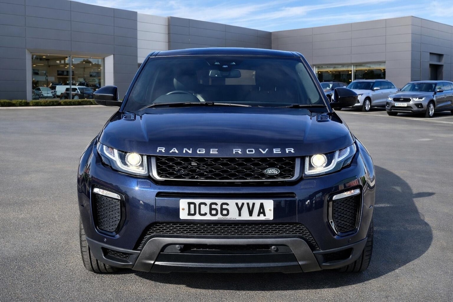 Used Land Rover Range Rover Evoque 2017 for sale - 77925677: Photo 2