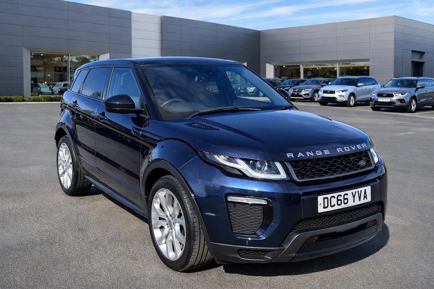 Used Land Rover Range Rover Evoque 2017 for sale - 77925677: Photo 3