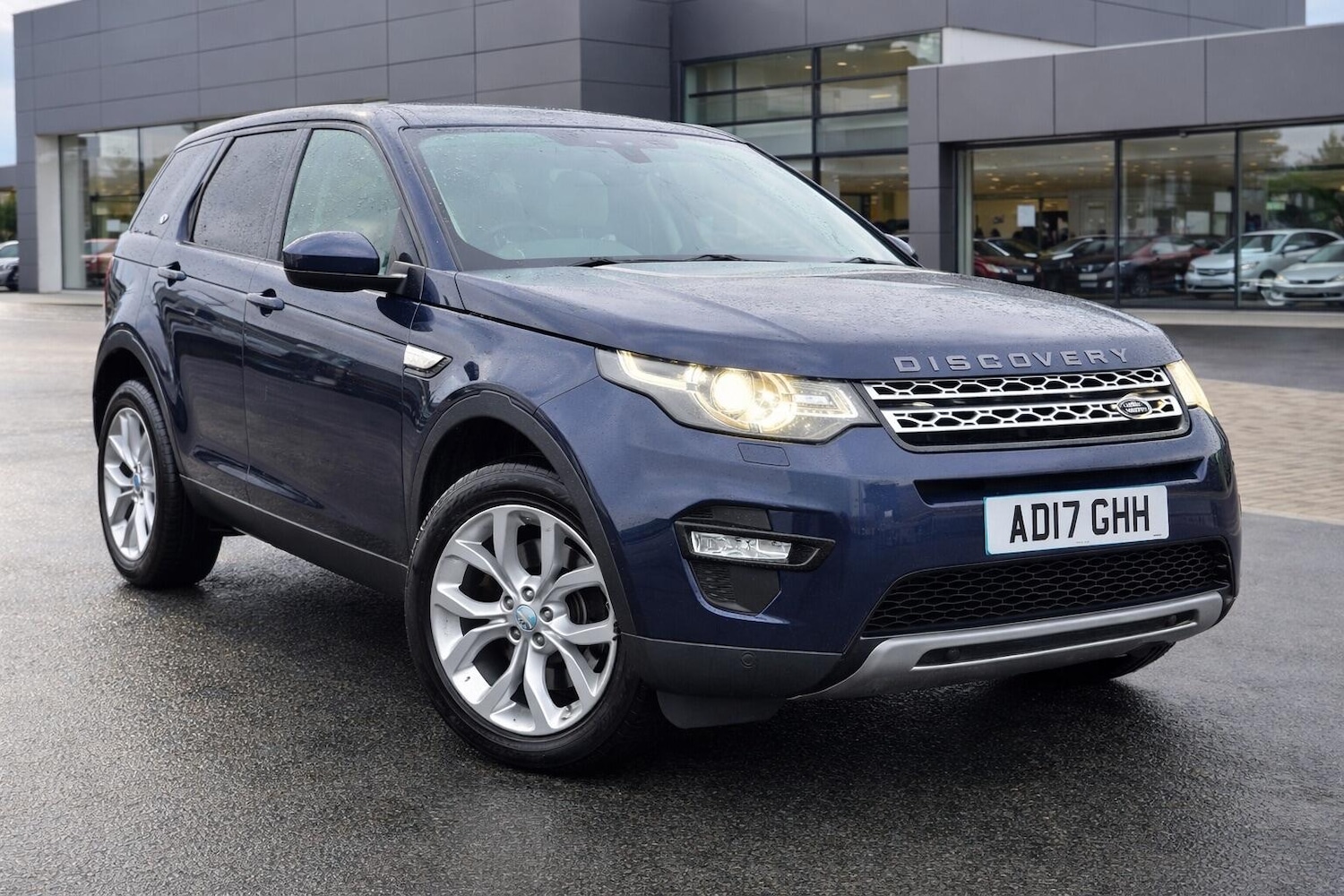 Used Land Rover Discovery Sport 2017 for sale - 77633019: Photo 3