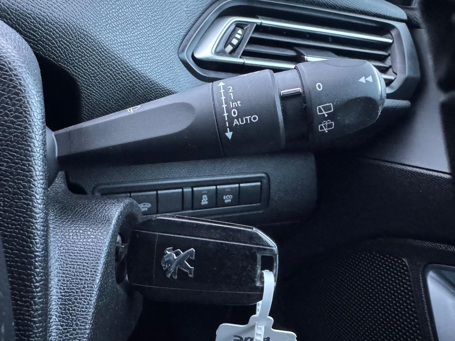 Used Peugeot 308 2016 for sale - 77175232: Photo 23