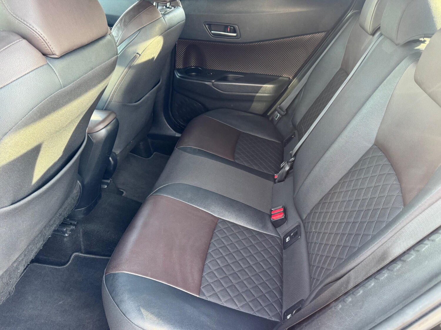 Used Toyota C-HR 2017 for sale - 78170393: Photo 11