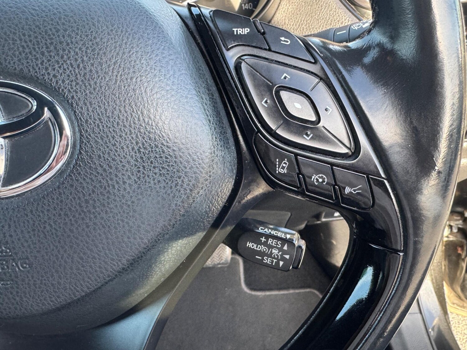 Used Toyota C-HR 2017 for sale - 78170393: Photo 17