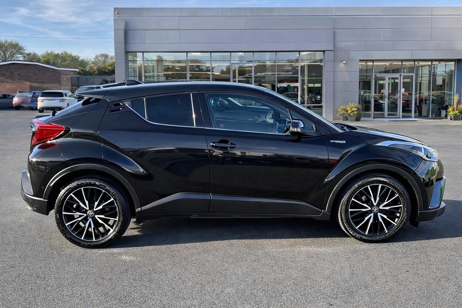 Used Toyota C-HR 2017 for sale - 78170393: Photo 3