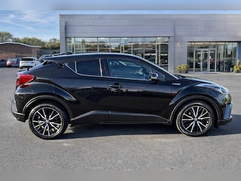 Used Toyota C-HR 2017 for sale - 78170393: Photo