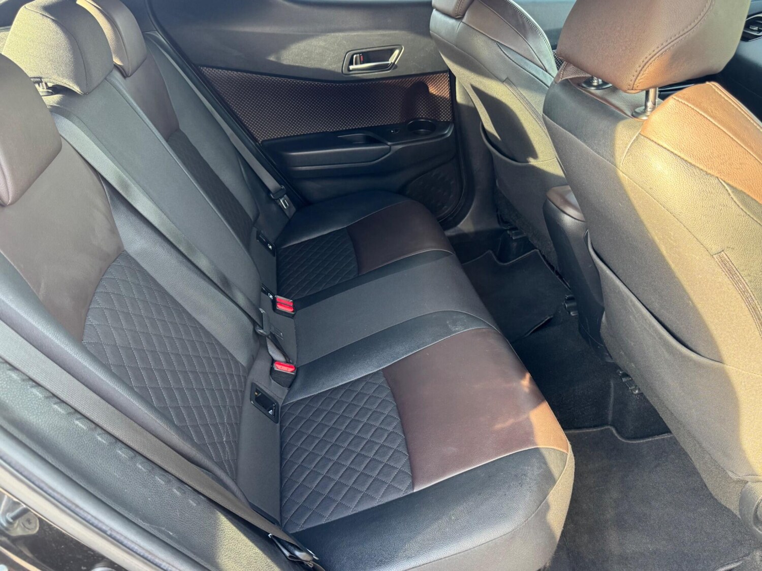 Used Toyota C-HR 2017 for sale - 78170393: Photo 9