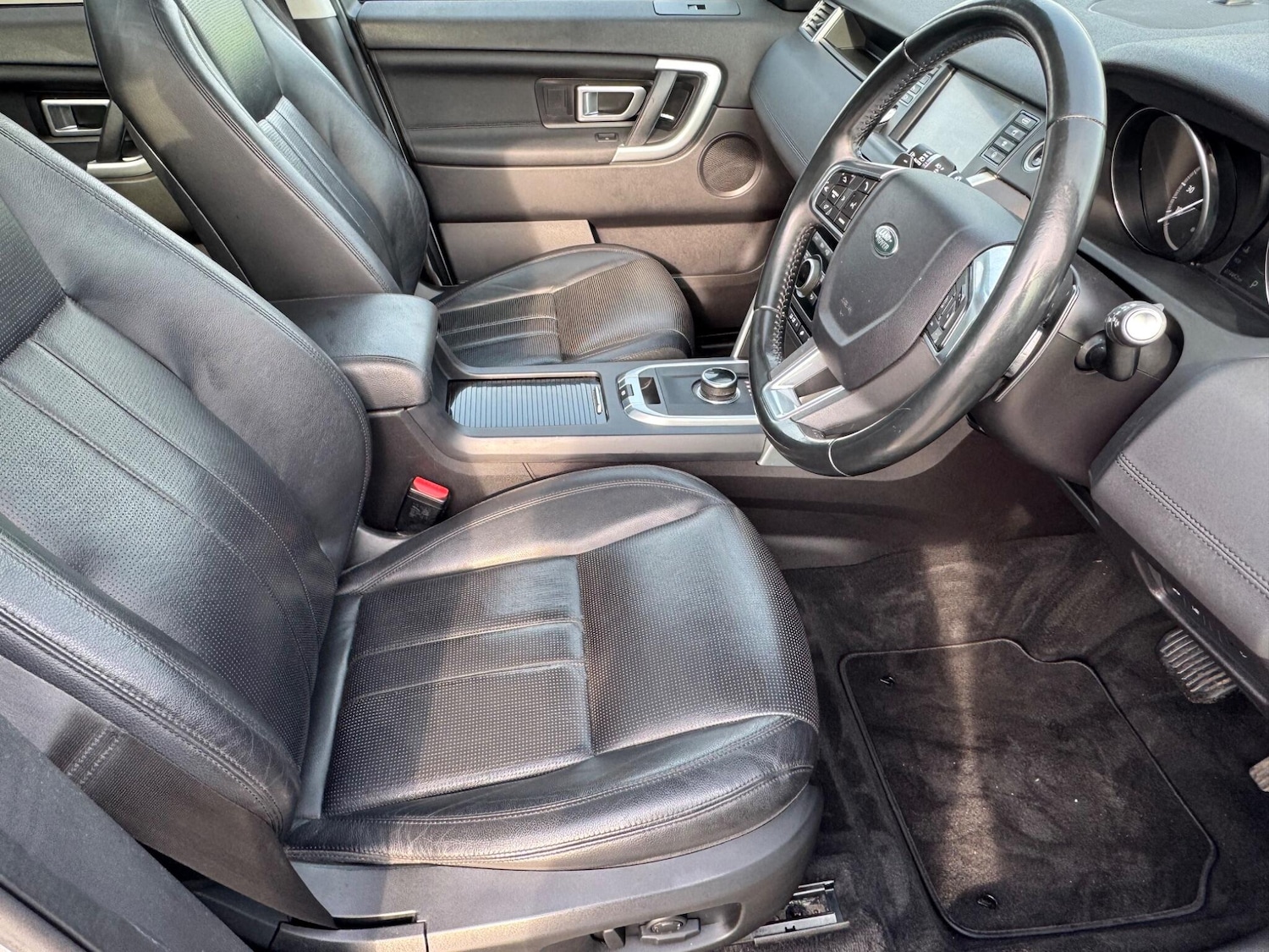 Used Land Rover Discovery Sport for sale - 77969697: Photo 10