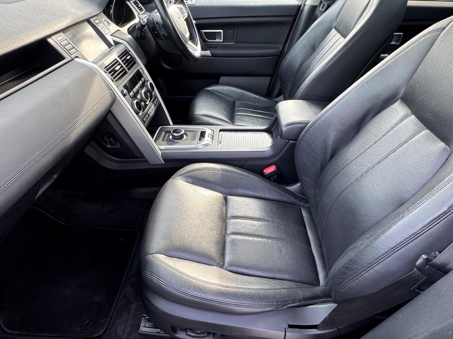 Used Land Rover Discovery Sport for sale - 77969697: Photo 12