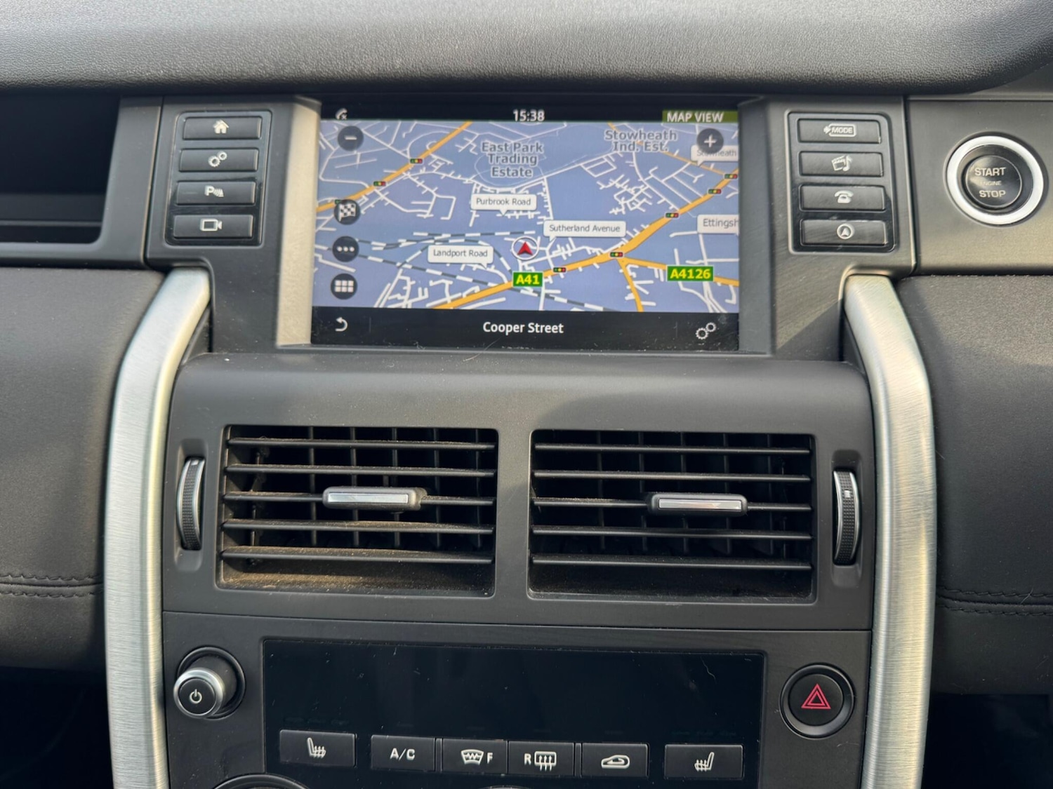 Used Land Rover Discovery Sport for sale - 77969697: Photo 21