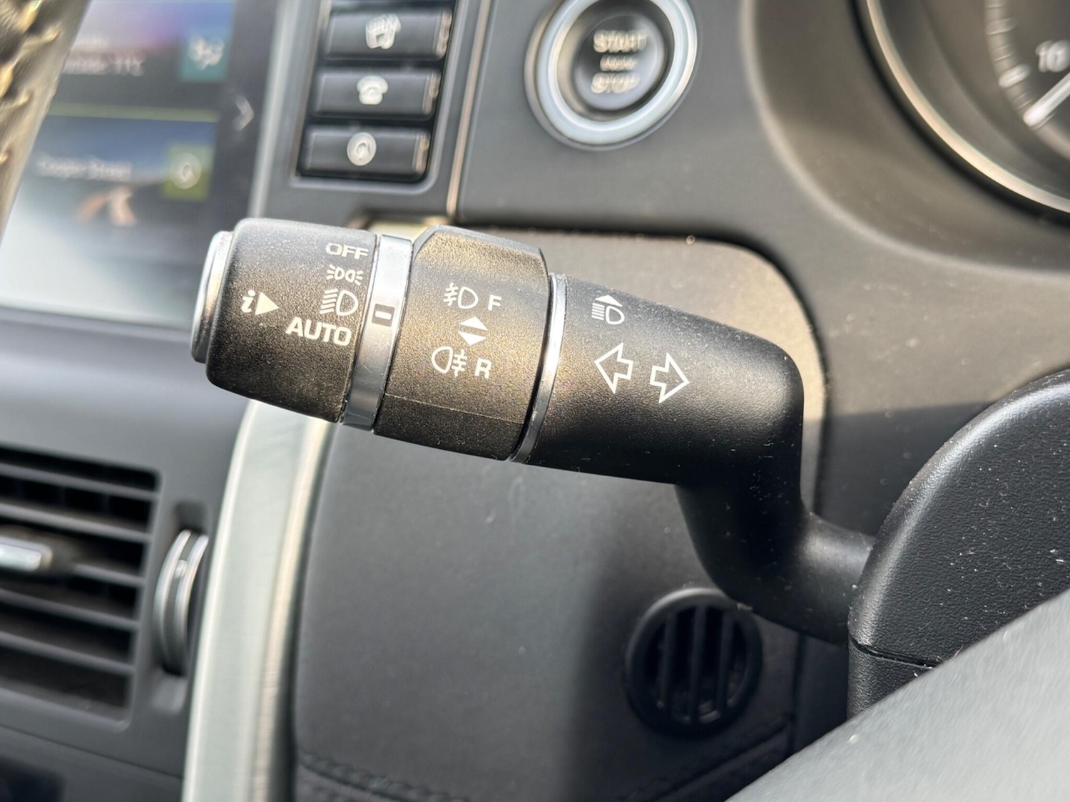 Used Land Rover Discovery Sport for sale - 77969697: Photo 27