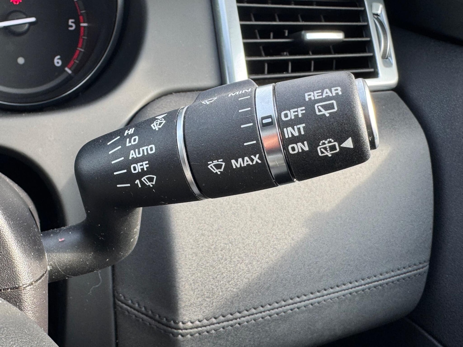 Used Land Rover Discovery Sport for sale - 77969697: Photo 28