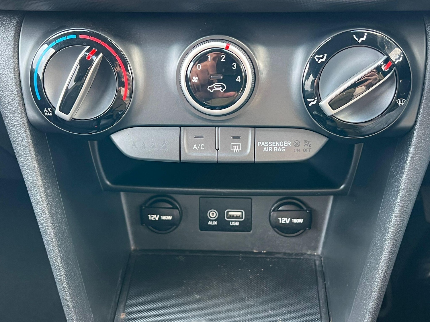 Used Hyundai KONA 2018 for sale - 76512489: Photo 21