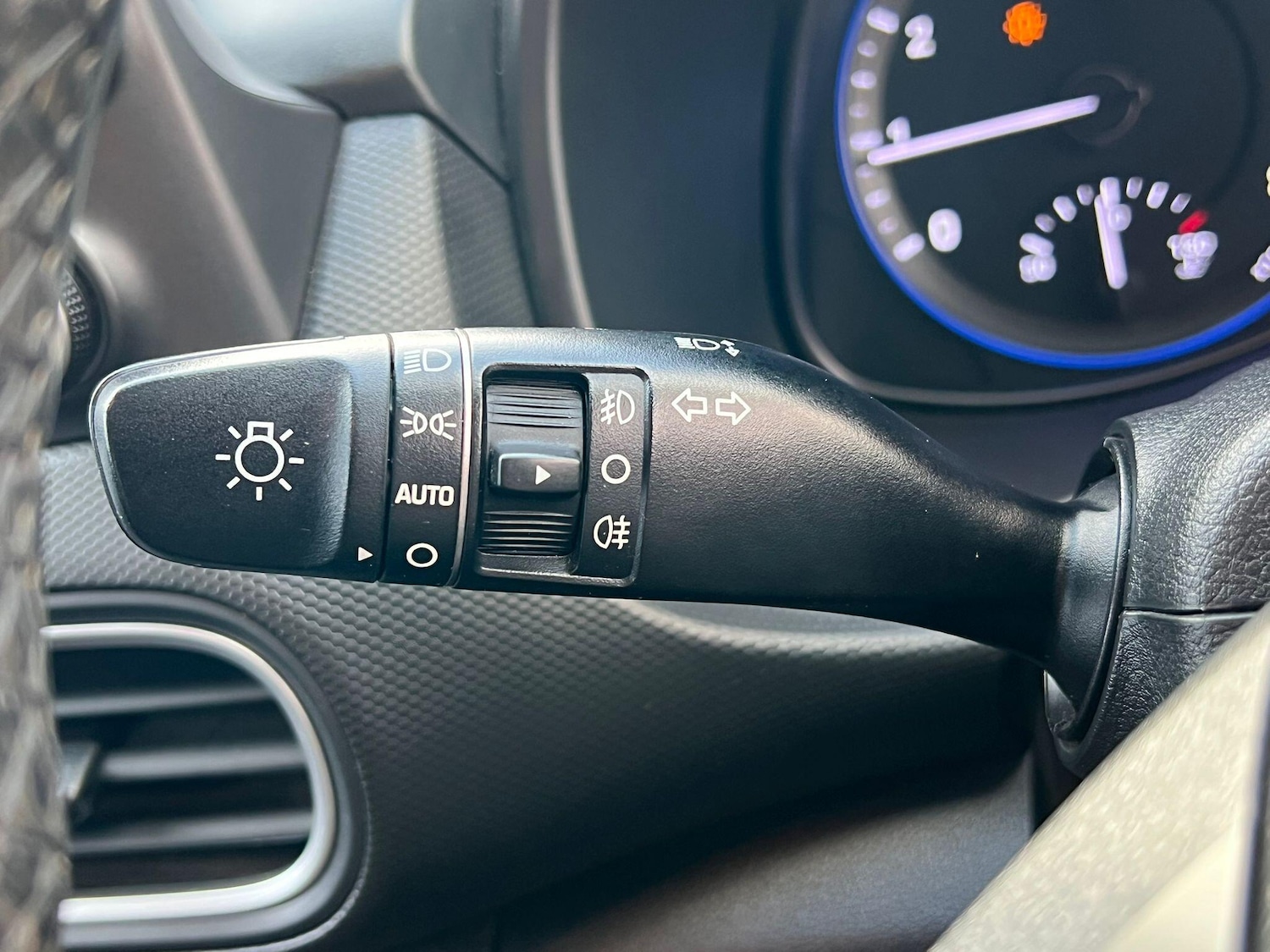 Used Hyundai KONA 2018 for sale - 76512489: Photo 22