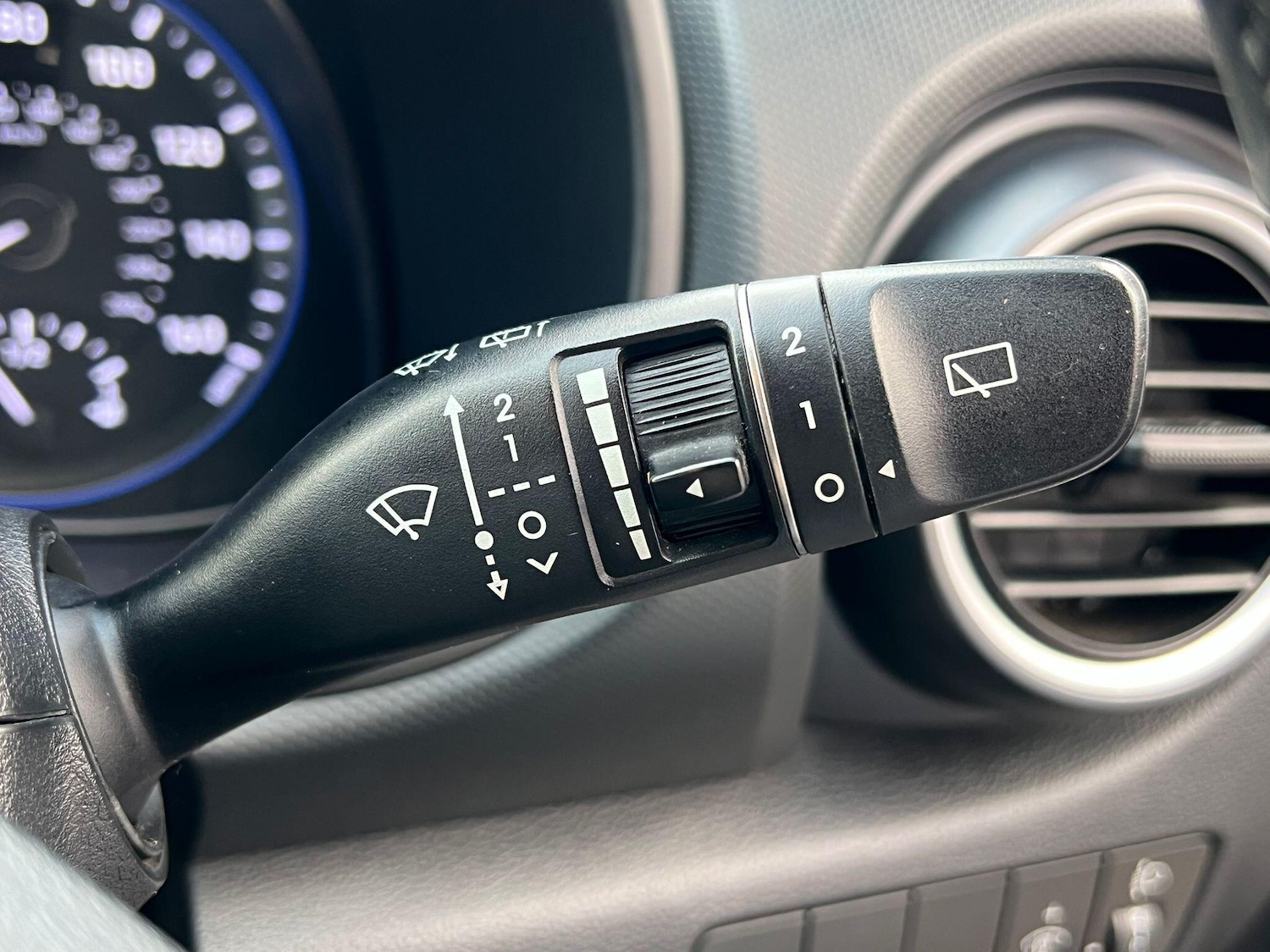 Used Hyundai KONA 2018 for sale - 76512489: Photo 23