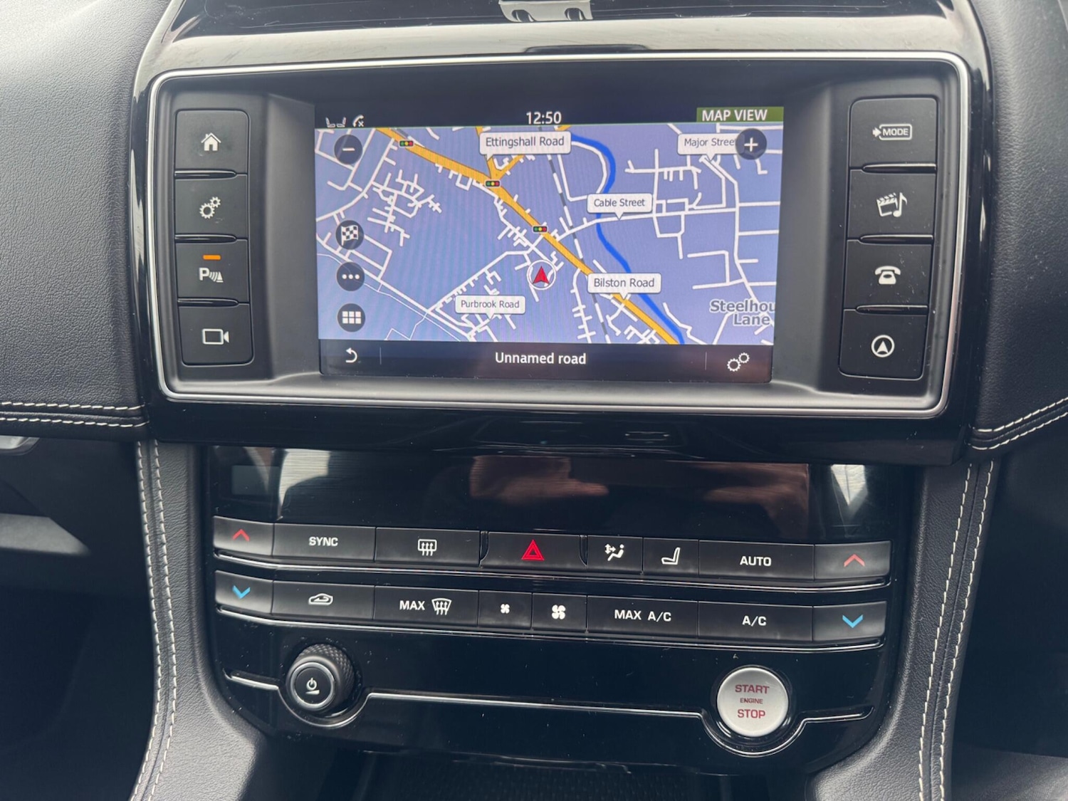 Used Jaguar F-Pace 2017 for sale - 77625920: Photo 15