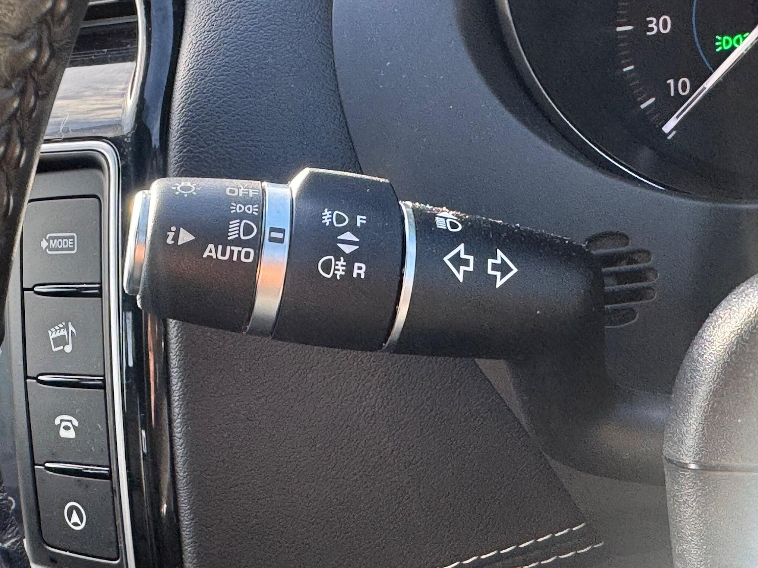 Used Jaguar F-Pace 2017 for sale - 77625920: Photo 22