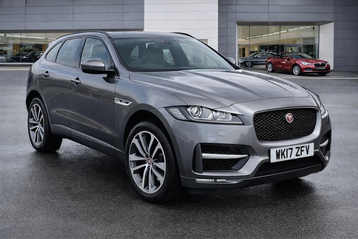Used Jaguar F-Pace 2017 for sale - 77625920: Photo 3