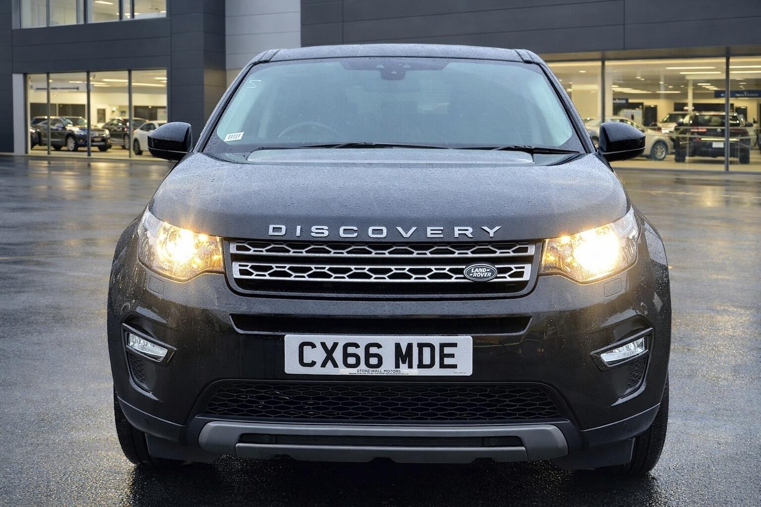 Used Land Rover Discovery Sport 2016 for sale - 77469290: Photo 2