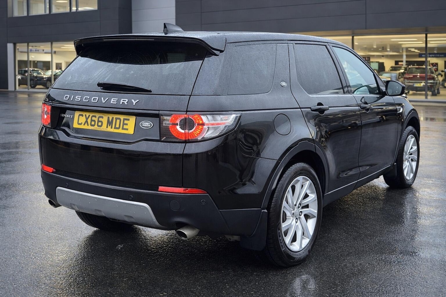 Used Land Rover Discovery Sport 2016 for sale - 77469290: Photo 6