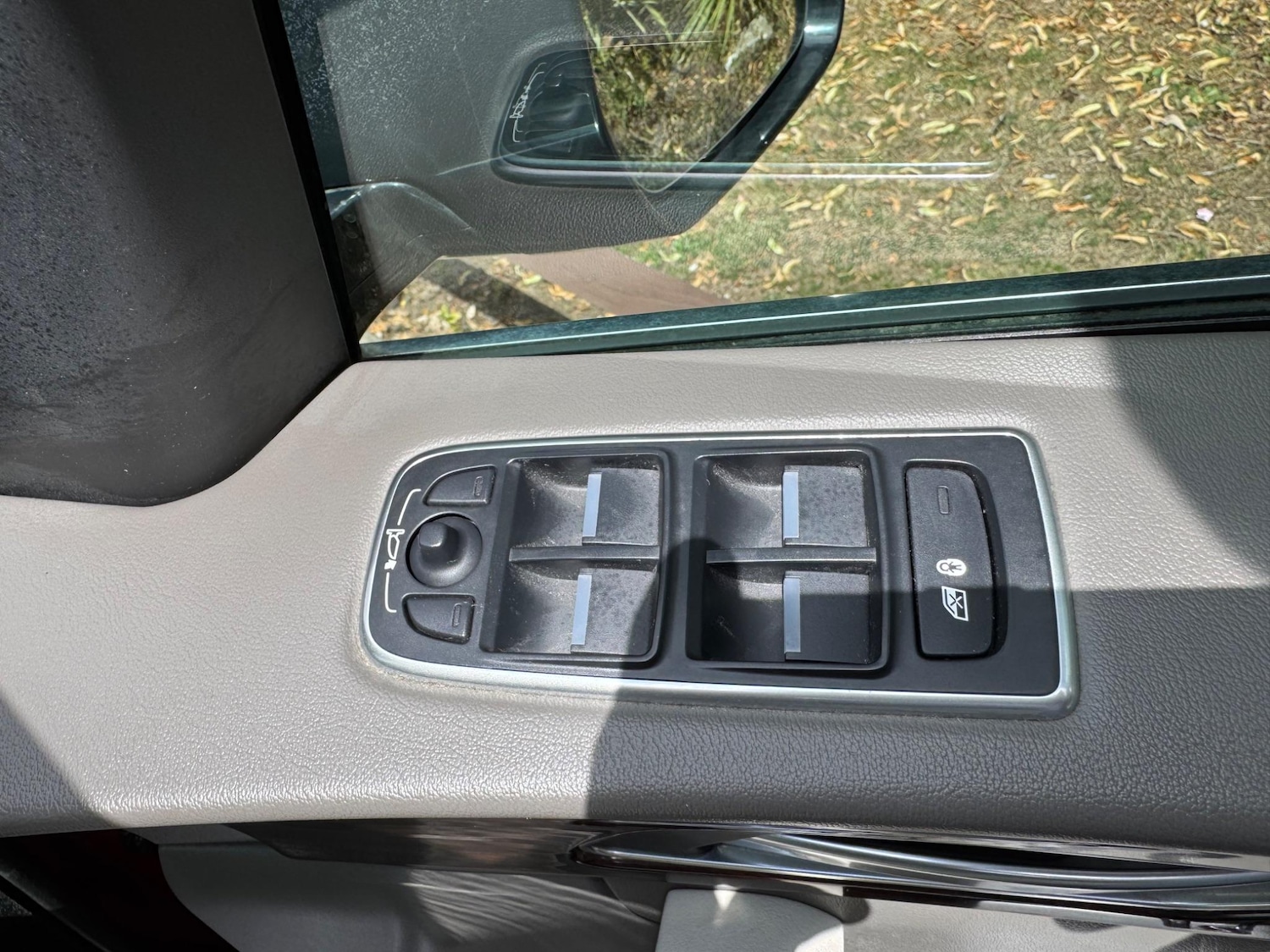Vehicle 27