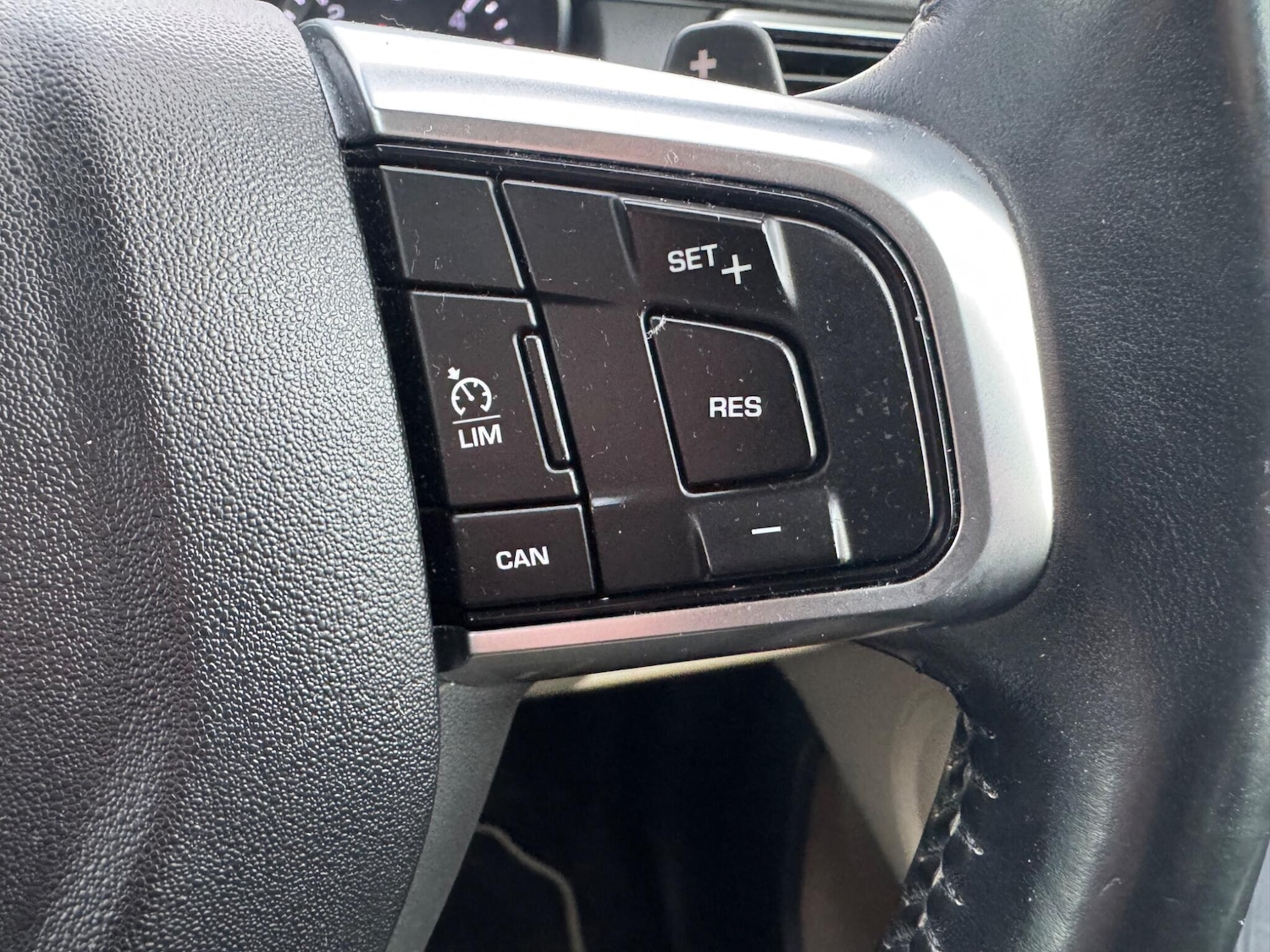 Used Land Rover Discovery Sport 2015 for sale - 77565122: Photo 20