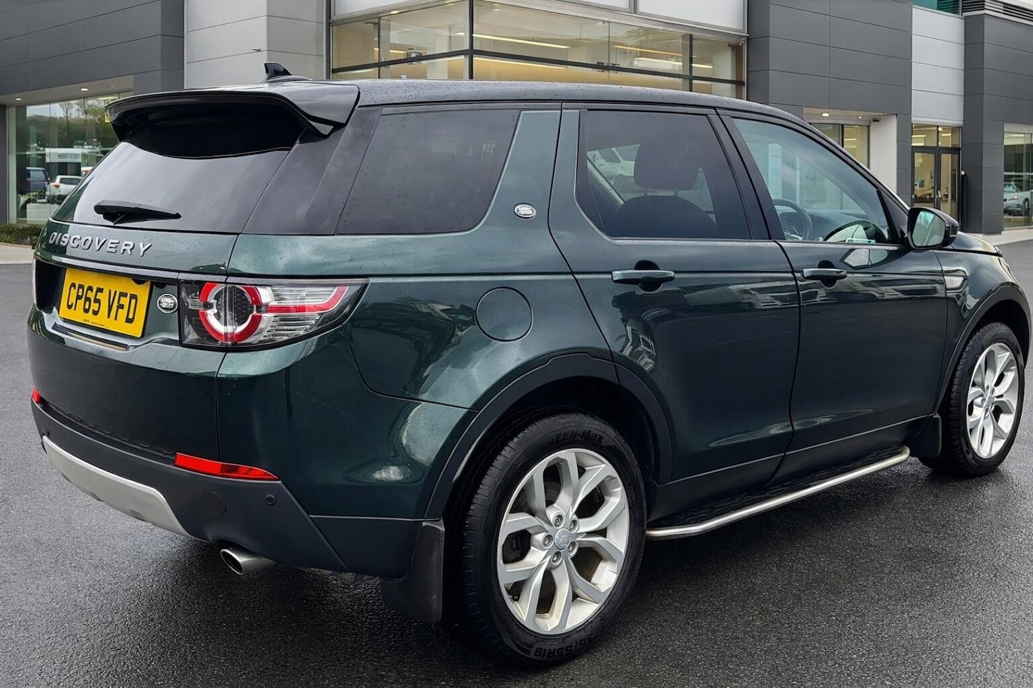Used Land Rover Discovery Sport 2015 for sale - 77565122: Photo 4