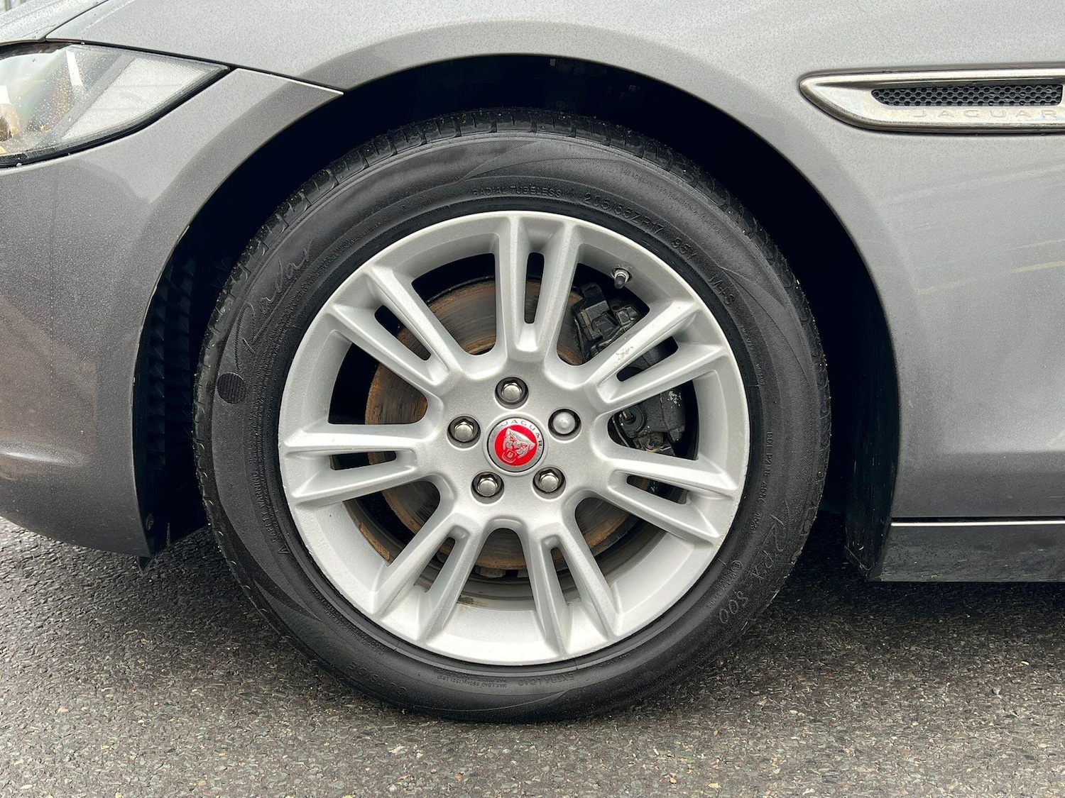 Used Jaguar XE 2017 for sale - 76550503: Photo 27