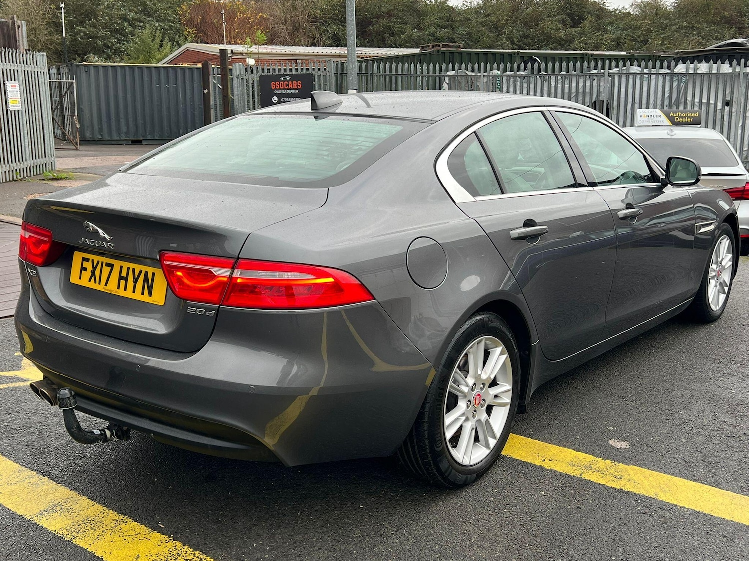 Used Jaguar XE 2017 for sale - 76550503: Photo 6