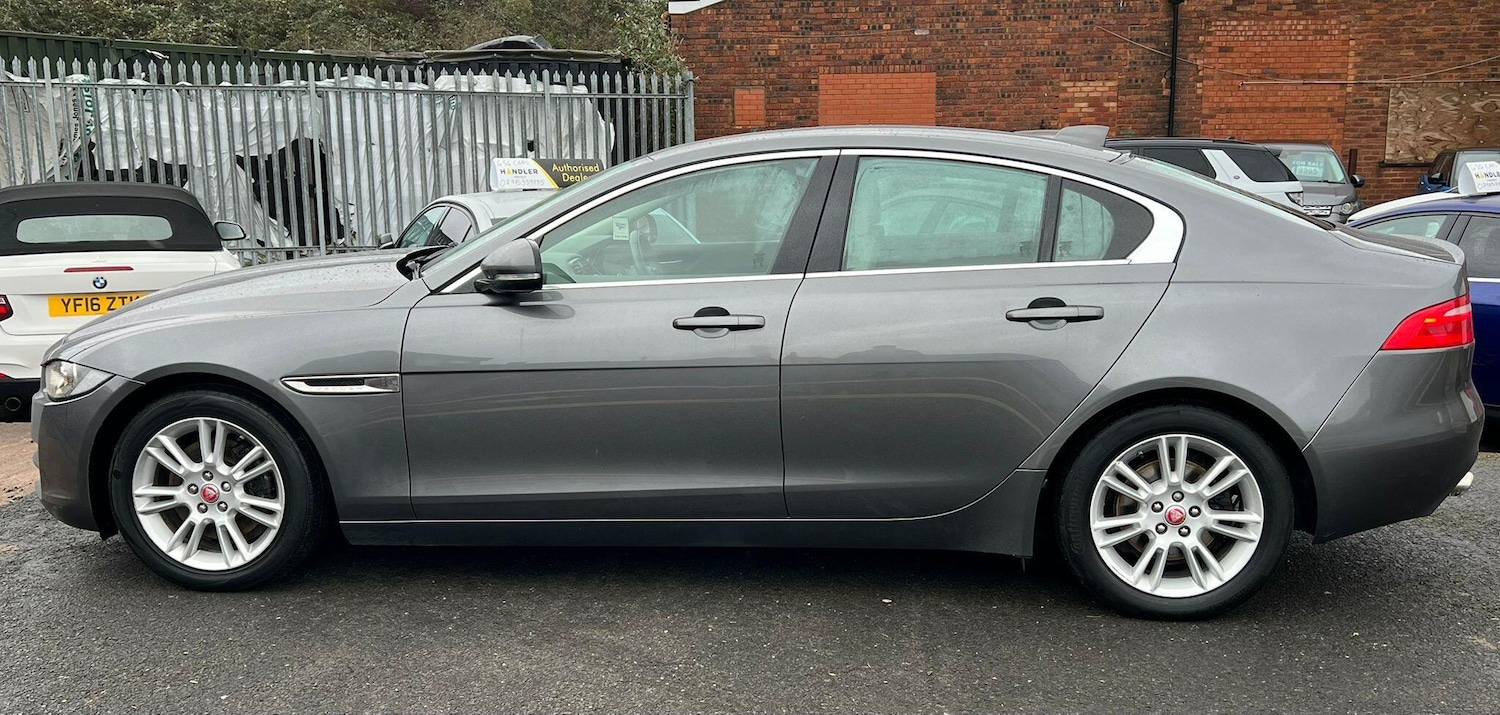 Used Jaguar XE 2017 for sale - 76550503: Photo 8