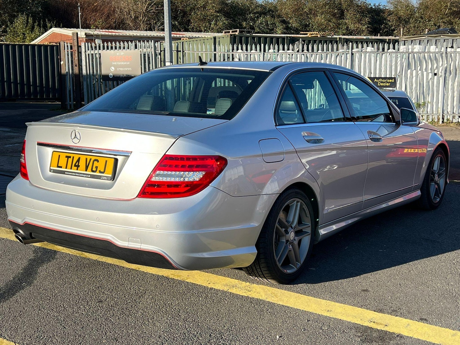Used Mercedes-Benz C Class 2014 for sale - 76658708: Photo 6