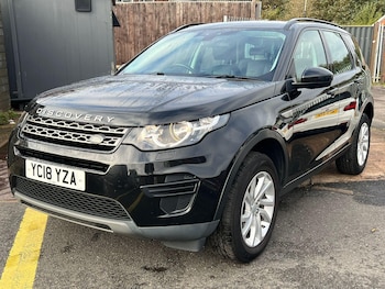 Used Land Rover Discovery Sport 2018 for sale - 76522446: Photo