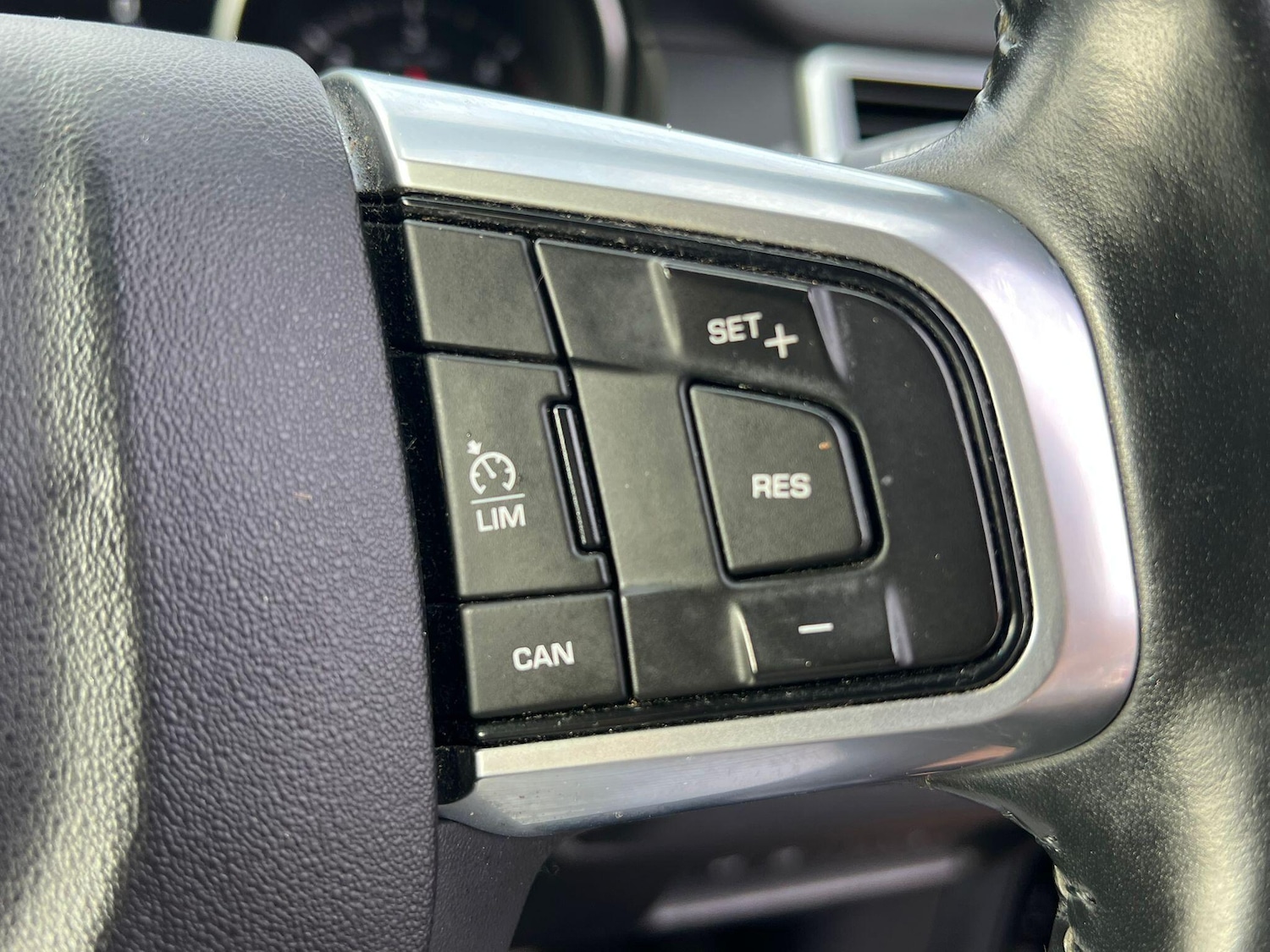 Used Land Rover Discovery Sport 2018 for sale - 76522446: Photo 23