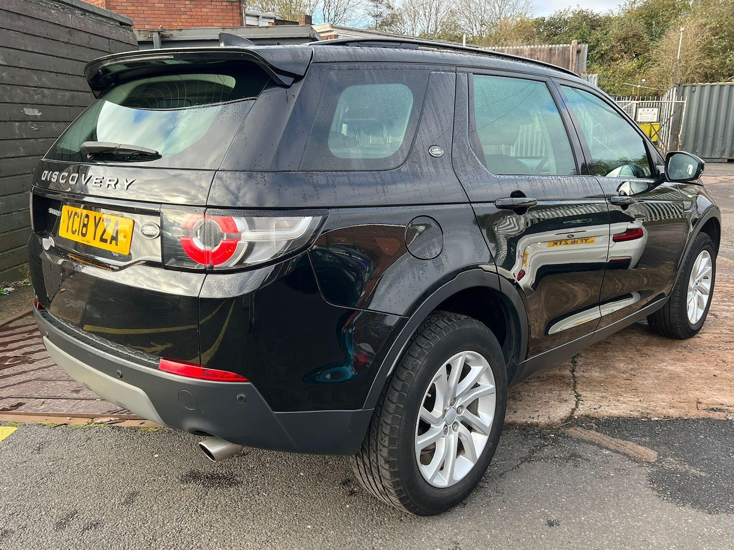 Used Land Rover Discovery Sport 2018 for sale - 76522446: Photo 6