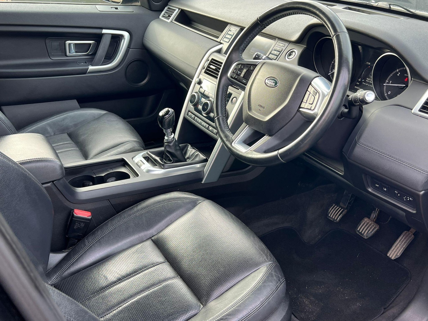 Used Land Rover Discovery Sport 2018 for sale - 76522446: Photo 9