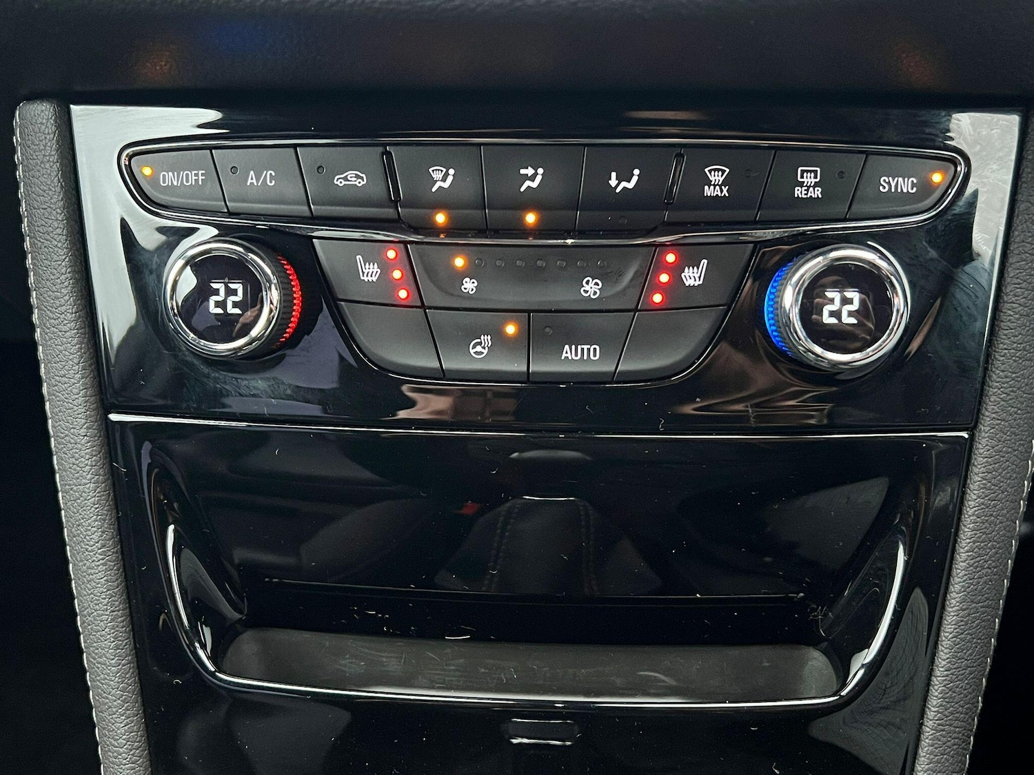 Used Vauxhall Astra 2018 for sale - 76585347: Photo 17