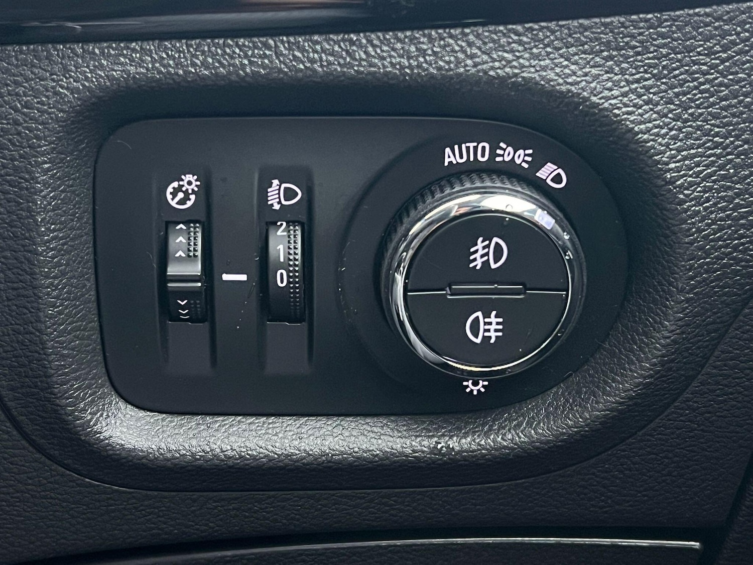 Used Vauxhall Astra 2018 for sale - 76585347: Photo 20