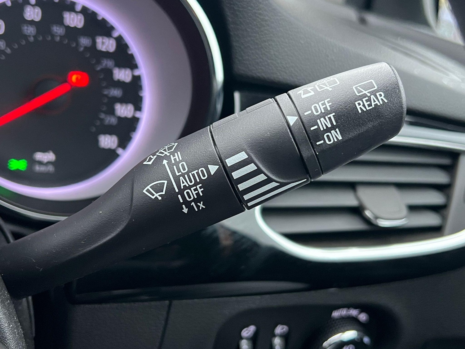 Used Vauxhall Astra 2018 for sale - 76585347: Photo 21