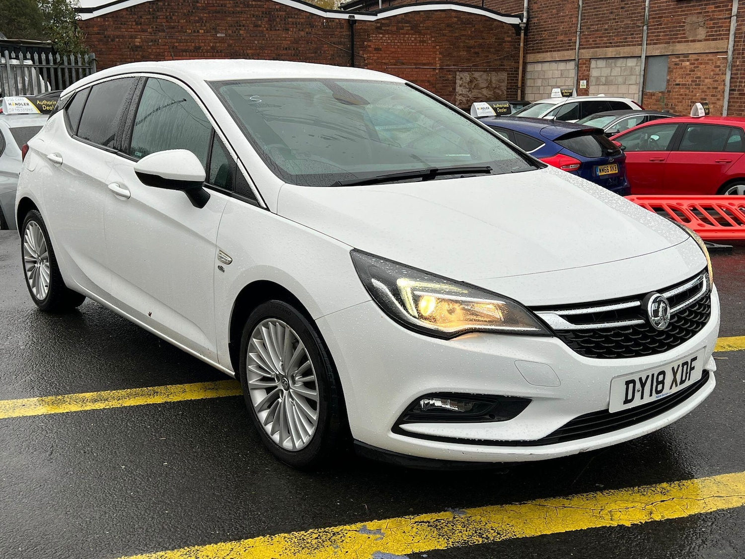Used Vauxhall Astra 2018 for sale - 76585347: Photo 3