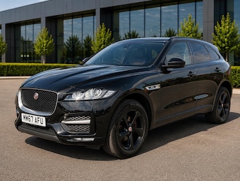 Used Jaguar F-Pace 2017 for sale - 79034353: Photo
