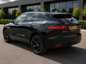 Used Jaguar F-Pace 2017 for sale - 79034353: Photo