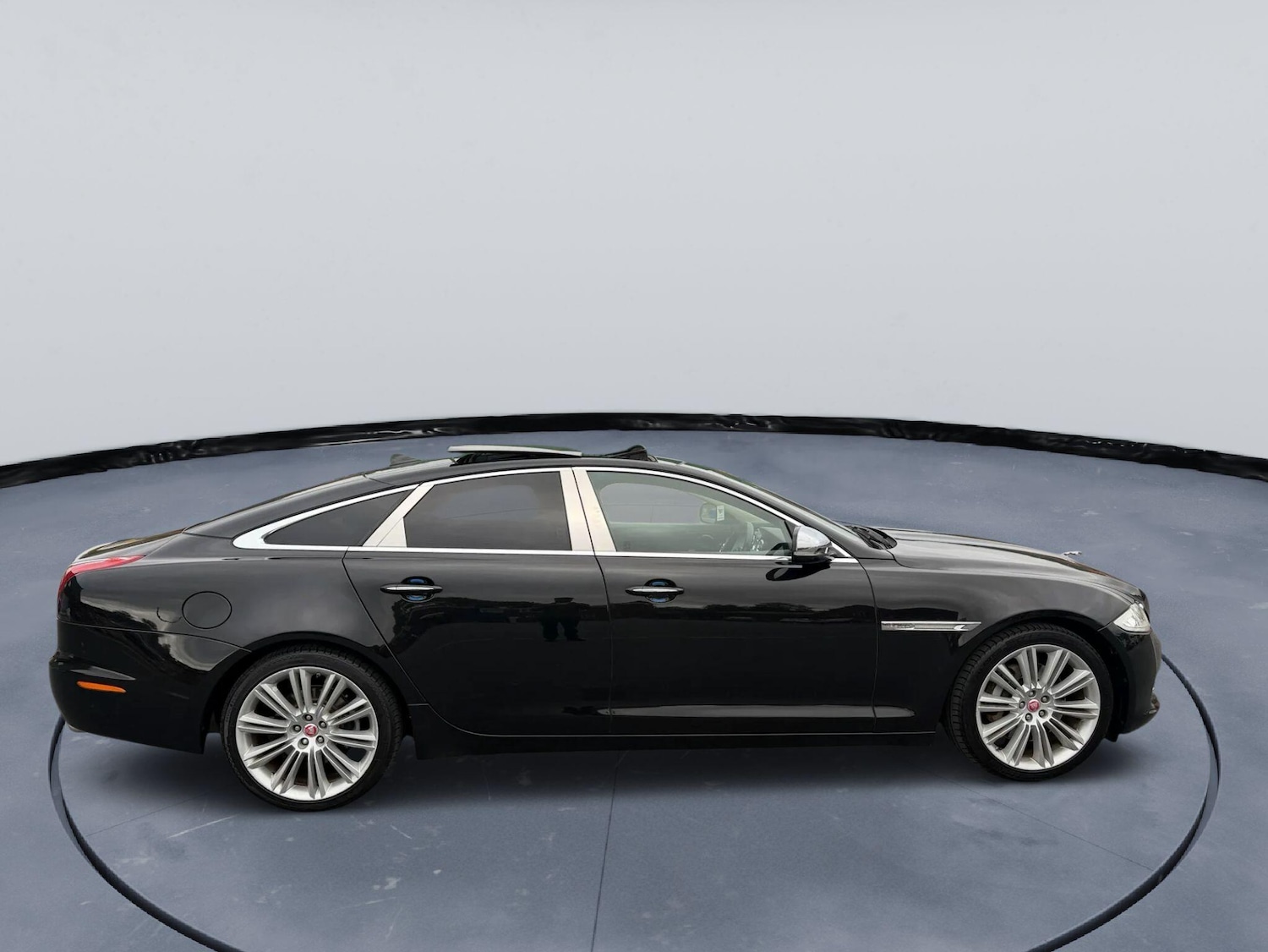 Used Jaguar XJ 2014 for sale - 76633598: Photo 7